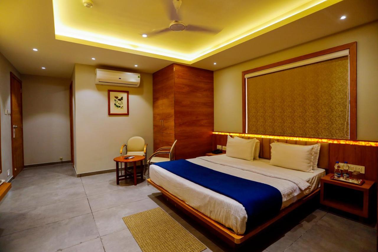 Hotel Om Somnāth Εξωτερικό φωτογραφία