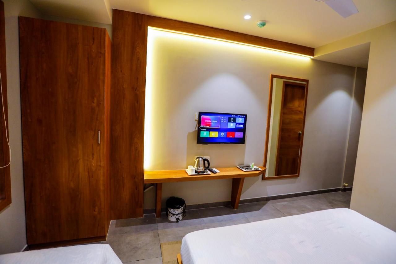 Hotel Om Somnāth Εξωτερικό φωτογραφία
