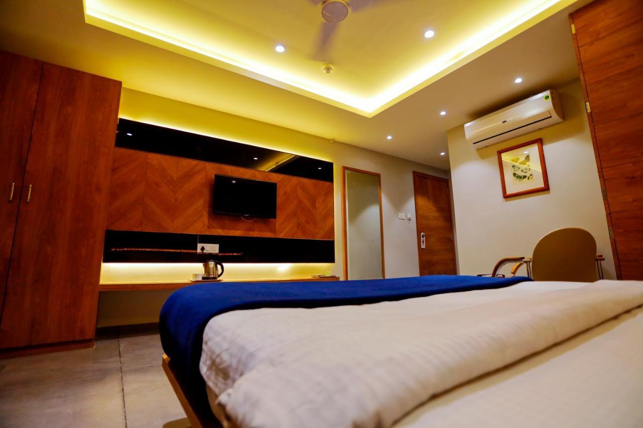Hotel Om Somnāth Εξωτερικό φωτογραφία