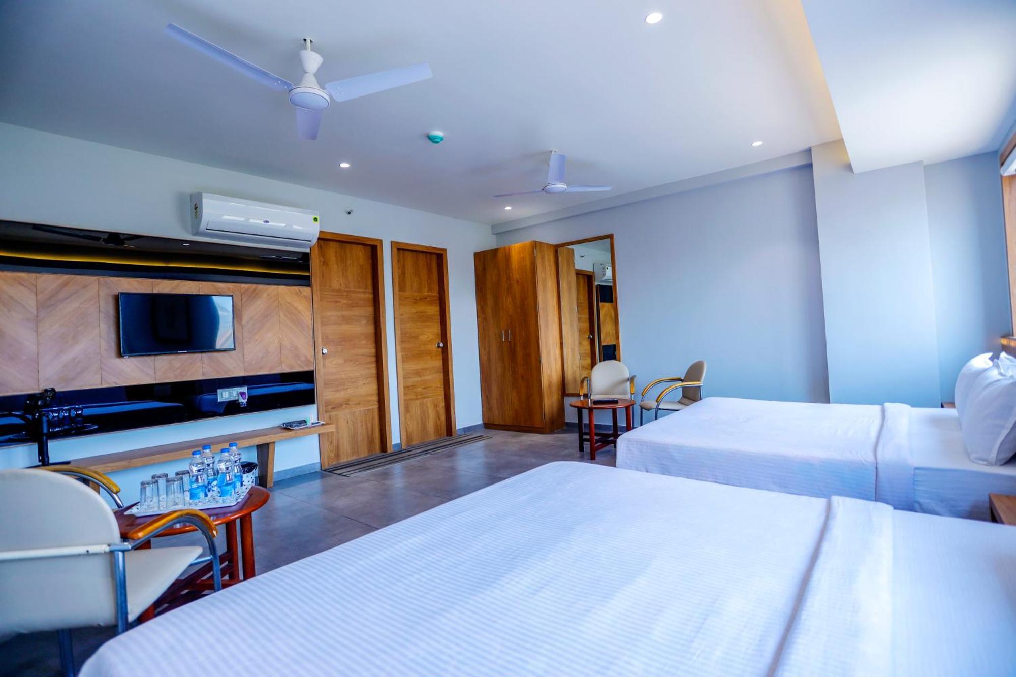 Hotel Om Somnāth Εξωτερικό φωτογραφία