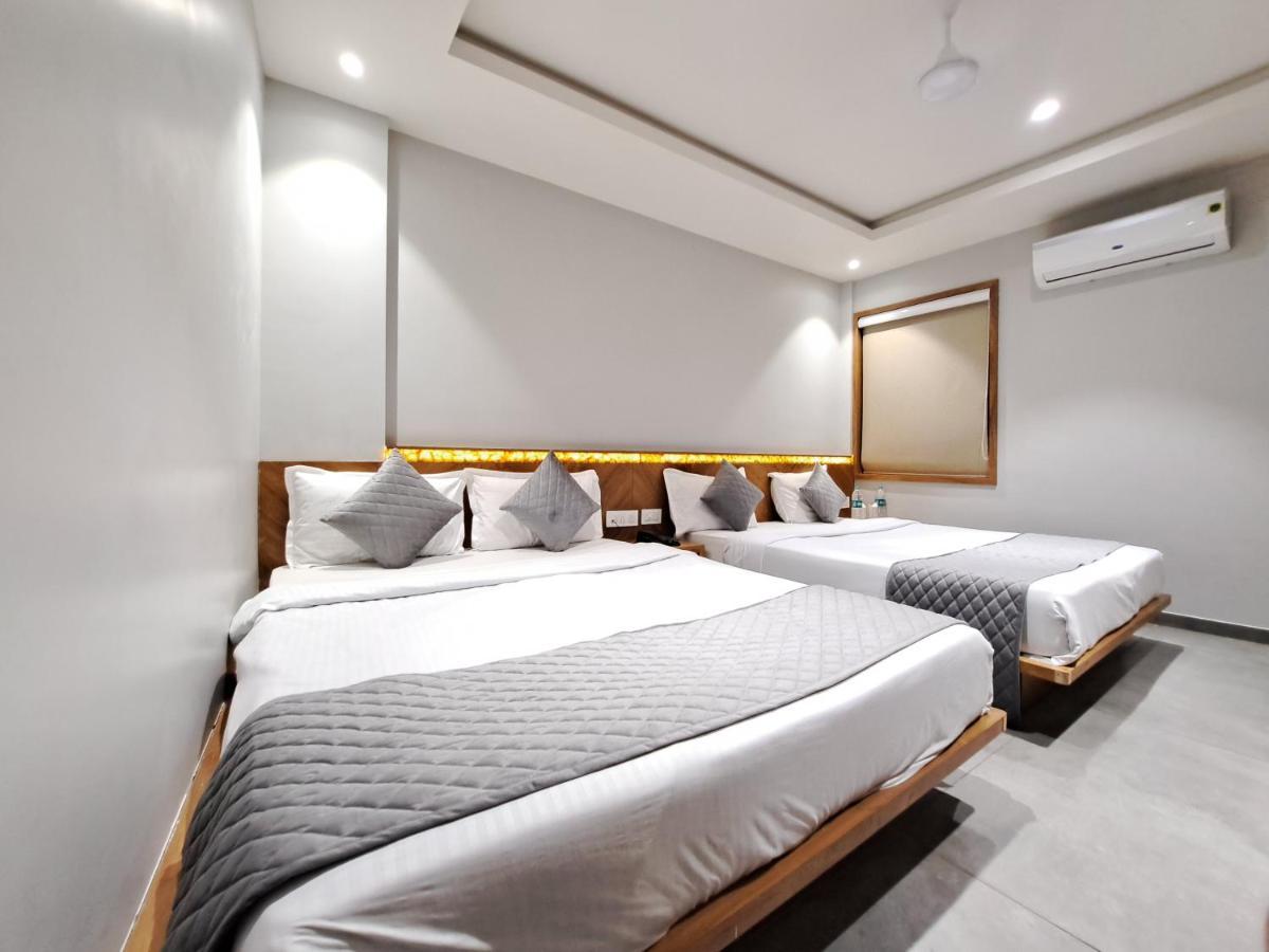 Hotel Om Somnāth Εξωτερικό φωτογραφία